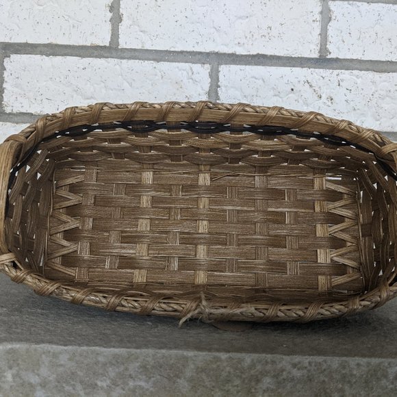 Handmade/Handwoven Rectangular Basket - Picture 4 of 5